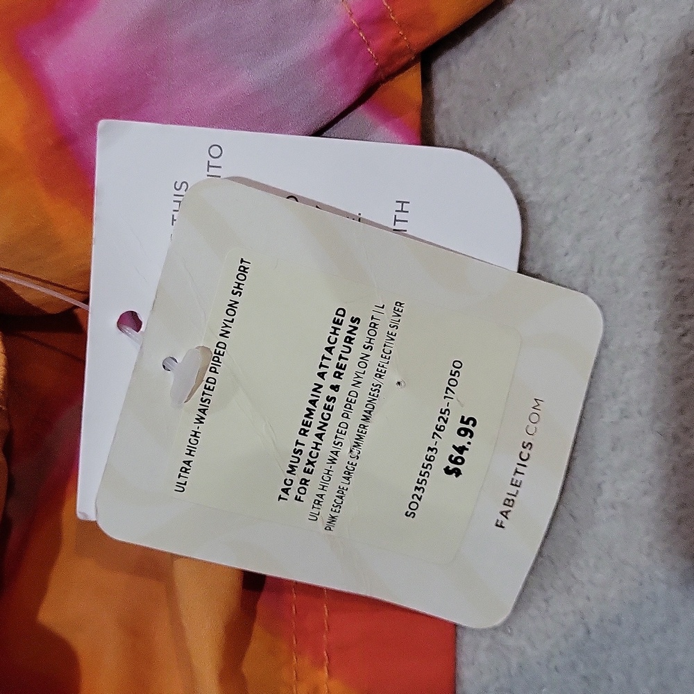 Fabletics Shorts 🧡 - Picture 9 of 10